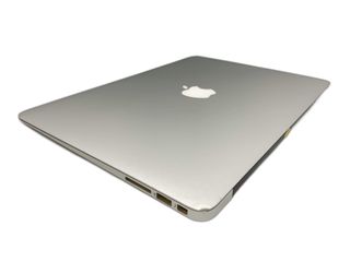 portatil apple apple macbook air core i5 1.8 13 (2017) (a1466)