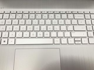pc portatil hp 15s-fq2xx
