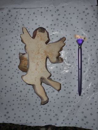 Angelito decorativo con cesta