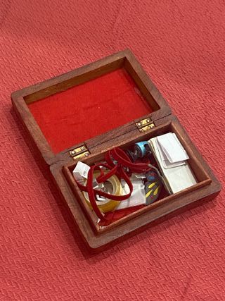 Caja decorativa de madera 