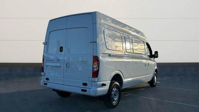 Maxus V80 2.5 V80 LWB H2 136 4P