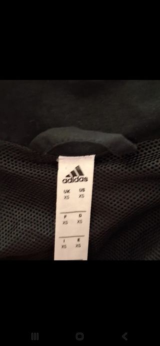Chaqueta Adidas Negra y Blanca