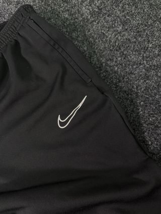 Pantalón Chándal Nike Negro Vintage estilo mallas
