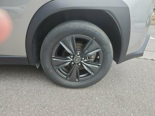 Lexus UX 2.0 250h Premium