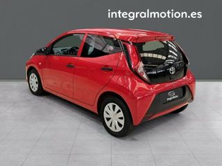 Toyota Aygo 1.0 70 x-play