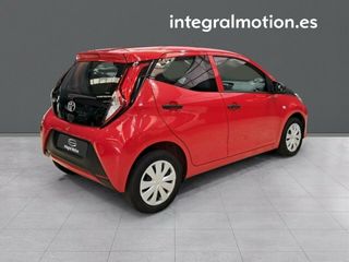 Toyota Aygo 1.0 70 x-play