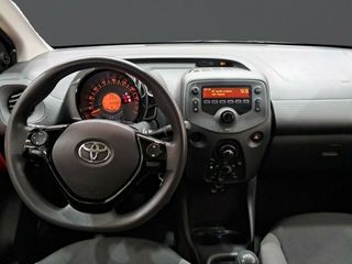 Toyota Aygo 1.0 70 x-play