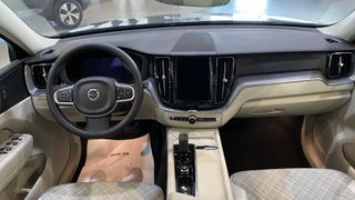 VOLVO XC60 2.0 B5 P CORE AUTO 4WD 5P