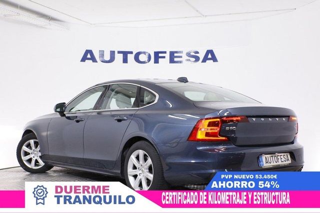 Volvo S90 D3 2.0 MOMENTUM 150CV AUTO 4P