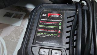 Compresor portátil EZ-Fasten EZ4 con batería