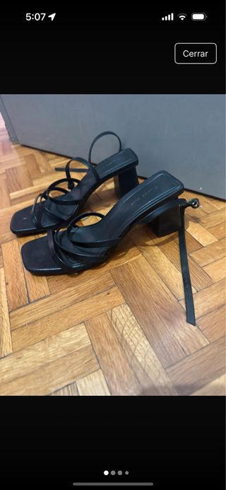 Sandalias de tacón negras
