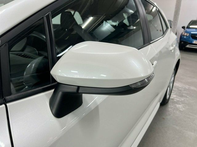 Toyota Corolla 1.8 125H ACTIVE TECH E-CVT