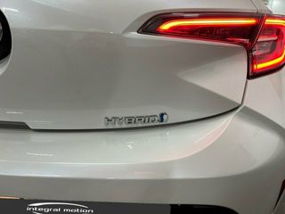 Toyota Corolla 1.8 125H ACTIVE TECH E-CVT