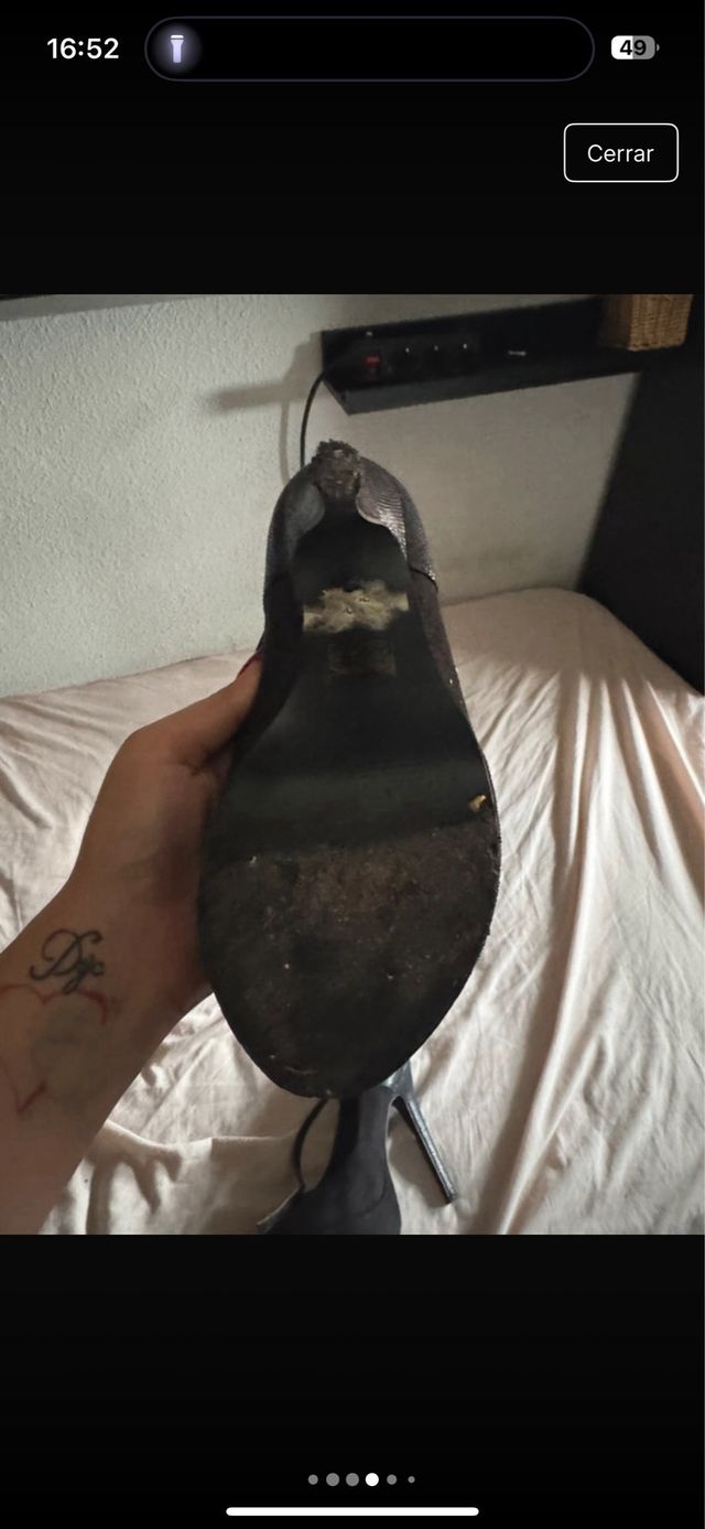 Tacones de aguja negros con plataforma