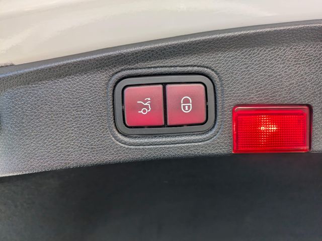 MERCEDES_BENZ AMG C 63 S V8 BITURBO