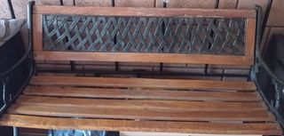 Banco de jardín de madera y metal
Sin marca