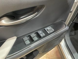 Lexus UX 2.0 250h Business