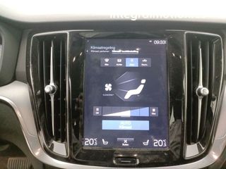 Volvo V60 2.0 D3 Momentum Pro Auto