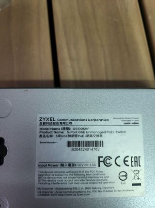 Switch Zyxel Gigabit 5 puertos