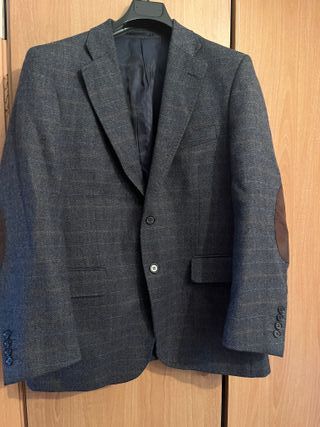 Americana gris oscuro talla L