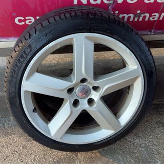 Llantas SEAT Exeo 225/40 R18 Michelin
Fénix 
