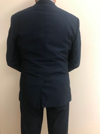 Traje azul marino Talla L: americana y pantalón