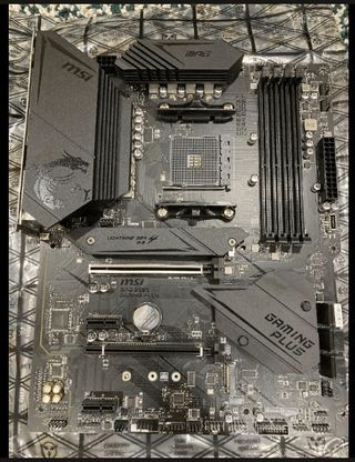 Placa Base MSI B550 GAMING PLUS