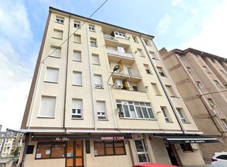 Local comercial en venta en Numancia - San Fernando en Santander