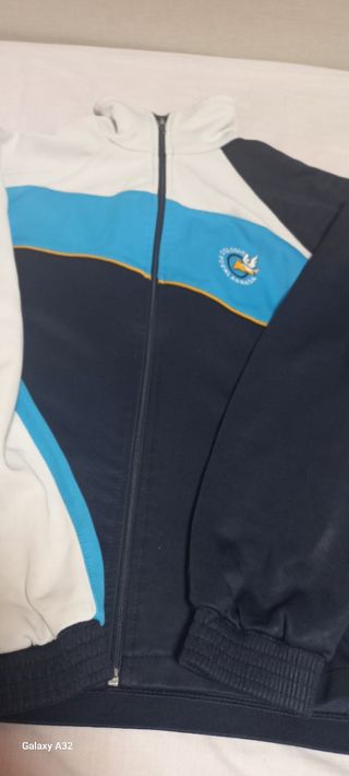 Chándal Colegio Fuenlabrada Talla 14 Años