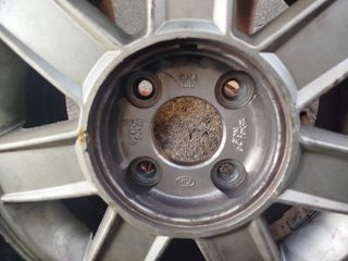 Neumático con llanta 205/60R15