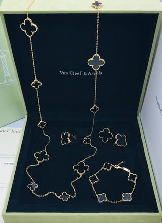Van Cleef & Arpels Set: Pulsera y Colgante