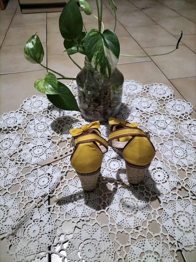 Sandalias de cuña esparto