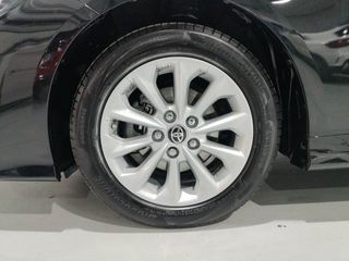 Toyota Corolla Sedán  125H Active Tech 