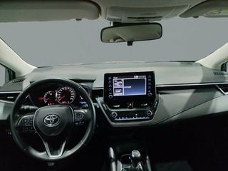 Toyota Corolla Sedán  125H Active Tech 
