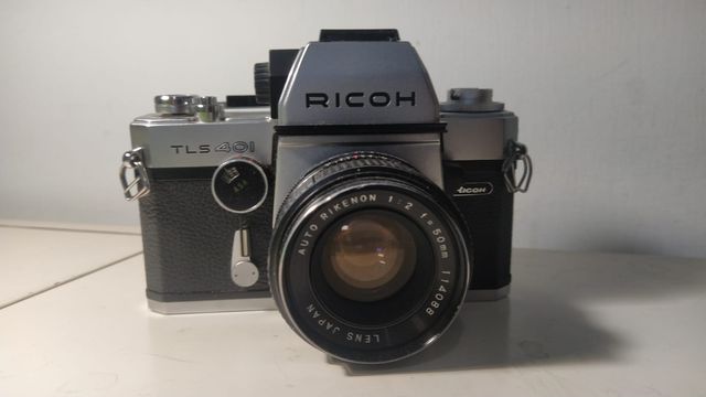 Ricoh TLS 401 con Obiettivo Auto Rikenon 50mm f2