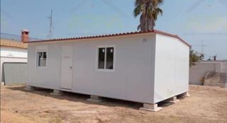 Casas Sandwich estilo moderno o clásico.