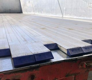 Láminas aluminio para piso móvil