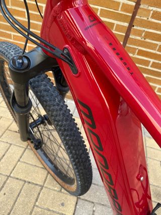 Bicicleta Eléctrica Mondraker Thundra Roja