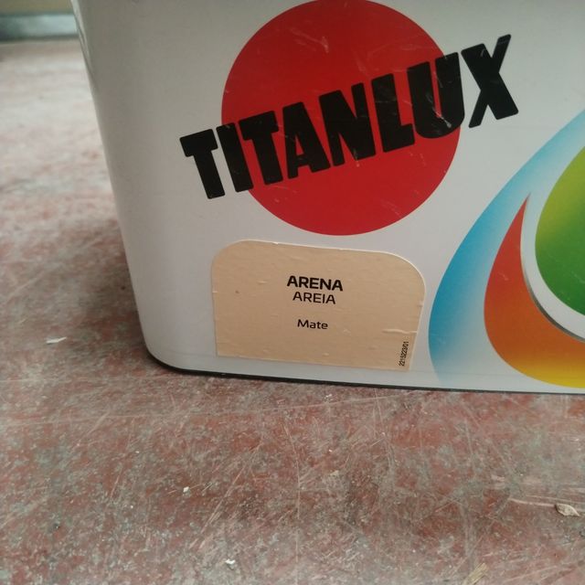 Pintura Titanlux Triple Acción Arena Mate