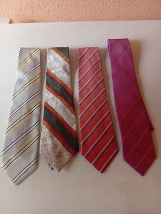Lote 4 Corbatas Rayas Multicolor