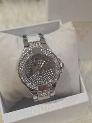 Reloj Guess Cuarzo Plateado waterprof