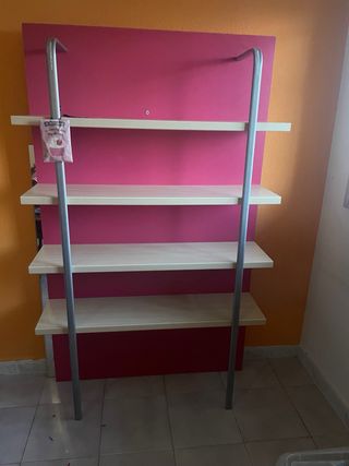 Escritorio con zapatero y estantería por separado