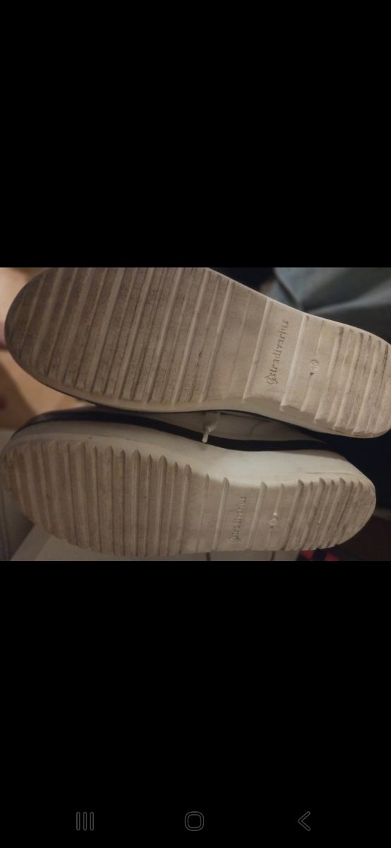 Deportivas Stradivarius con suela de volumen