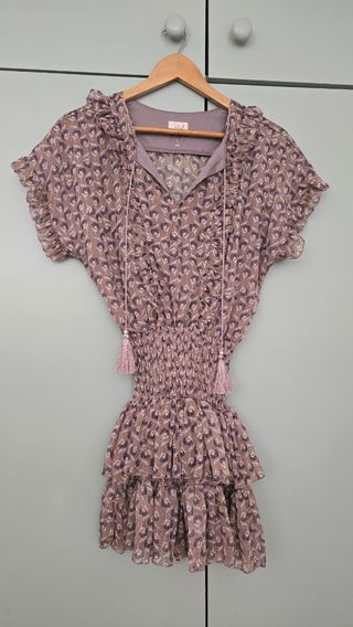 Vestido estampado floral con volantes