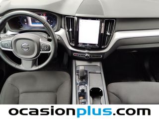 Volvo XC60 B4 D Momentum Pro Auto 145 kW (197 CV)