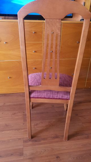 Mesa IKEA + 4 sillas. 