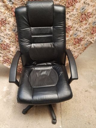 Sillón de piel para despacho
