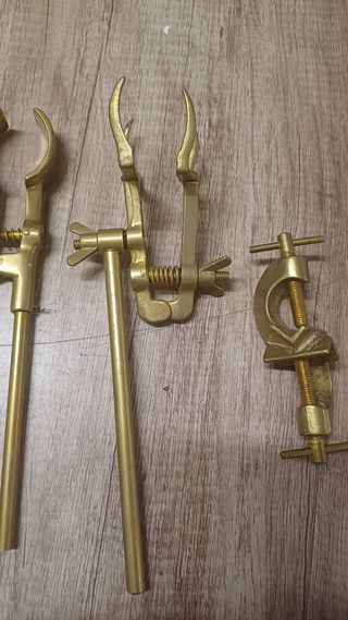 Attrezzi da laboratorio vari
