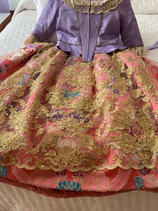 Traje de Fallera Rosa y Dorado