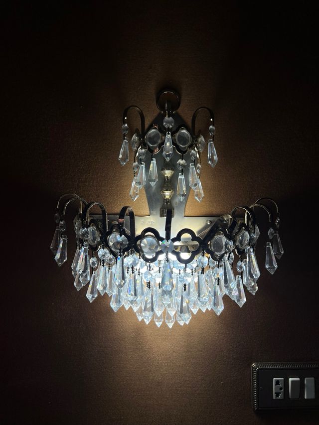 Aplique de pared con cristales. 2 unidades